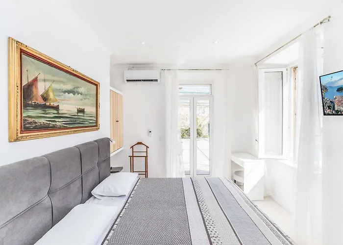 Adriatic Pearl فيلة