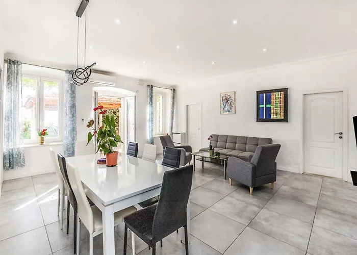 فيلة Adriatic Pearl